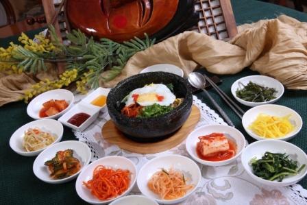 Тольсот пибим паб / Korean House

Поджаренный рис, с мясом, овощами и яйцом. Мясо говядина, сигумча, морковь ча, тиргумича, листья салата, ким и яйцо глазунья. Подается с соусом кочудян, кунжутным маслом и говяжим бульоном.

http://www.bestfood.kz/shop/product/6443605

Цена: 1 900 тенге
_____________________________________ 
🚗Экспресс-доставка еды из кафе и ресторанов города Алматы. 

Минимальная сумма заказа 3 000 тенге. 
Бесплатная доставка по городу Алматы 

✔Мы работаем каждый день с 11:00 до 23:00. 
☎Заказ Вы можете сделать по телефонам: 
+ 7 727 390 90 30 
+ 7 707 630 90 30 
🌐Наш сайт: http://www.bestfood.kz

#теплыйсалатсжаренымиколбасками #доставкаедыалмматы #доставкаедыизресторановгородаалматы #уафанасича #доставкаедыизресторанауафанасича #едасдоставкойнадомиофис #алматы #almaty #вкусно #беплатнаядоставкаедывалматы #заказеды #доставкаеды #bestfood #bestfoodalmaty #доставкаедыизболеепятидесятиресторановгородаалматы #доставкаедыизлучшихресторановгородаалматы
#almatyrestaurants #almaty #goodfood #рестораныалматы #едаалматы #алматы #даримрадость #акцияалматы #скидкиалматы #веснаалматы #весна #follow