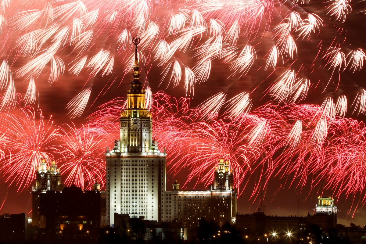 Салют день Победы Москва