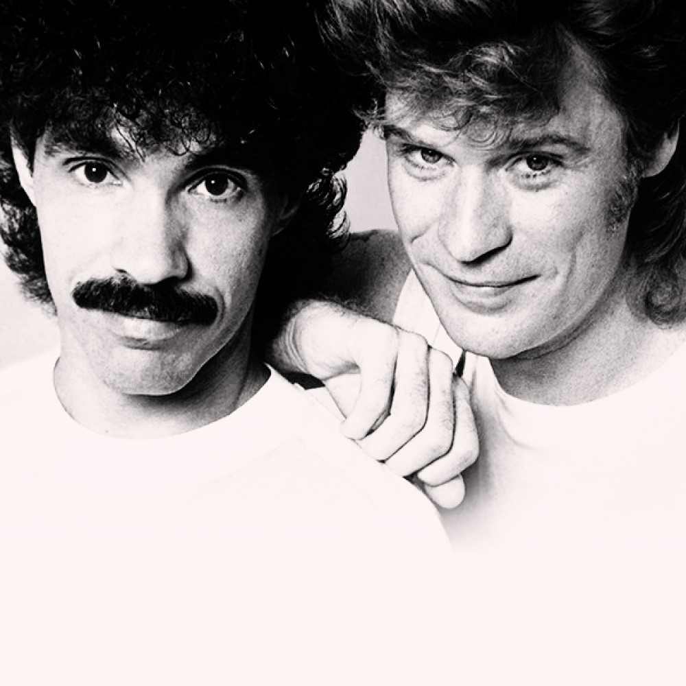 Daryl hall out of touch. Daryl Hall & John oates. Группа Hall & oates. Daryl Hall John oates album. Hall oates молодые.